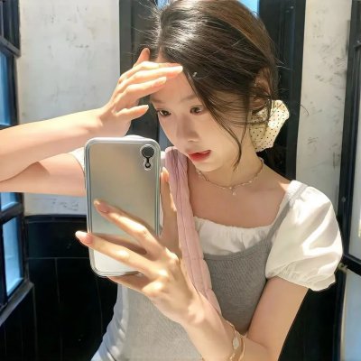 闺蜜的危险游戏 封面